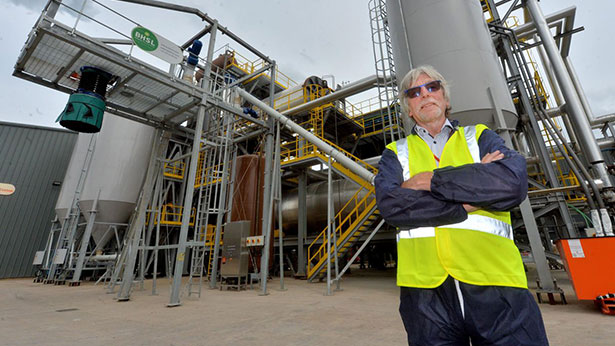 Chicken manure power as Oakland Farm Eggs unveils green energy plant